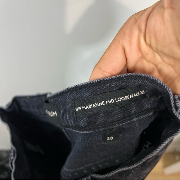 ARITZIA denim forum The Marianne Mid Rise Loose Flare 32l size 23 - Picture 9 of 9